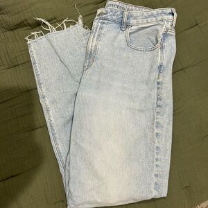 American Eagle Light Blue mom jeans